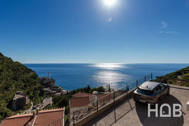 Na prodaju, Vila, 500 m², Budva