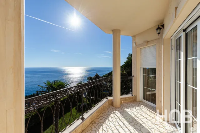 Na prodaju, Vila, 500 m², Budva