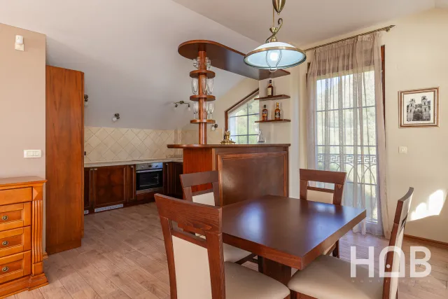 Na prodaju, Vila, 500 m², Budva