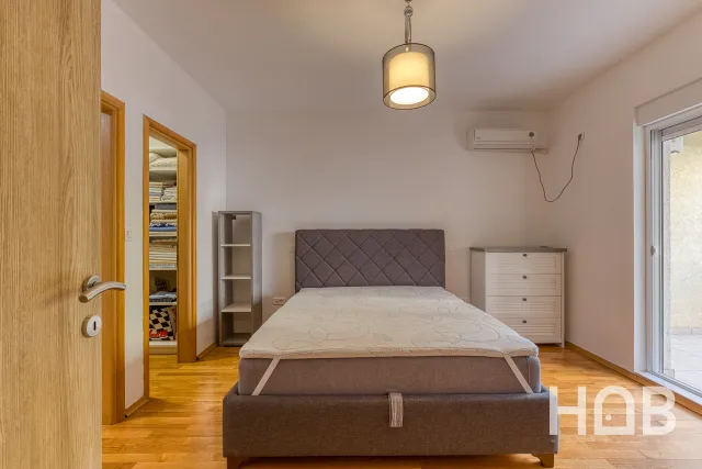 Na prodaju, Stan, 120 m², Budva