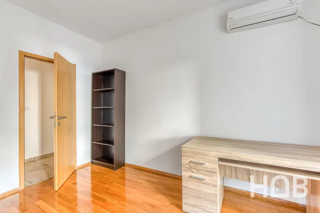 Na prodaju, Stan, 120 m², Budva