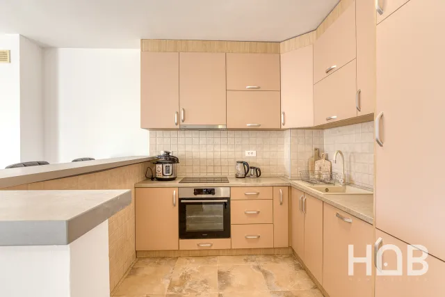 Na prodaju, Stan, 120 m², Budva