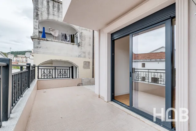 Na prodaju, Apartment In New Building, 46 m², Budva