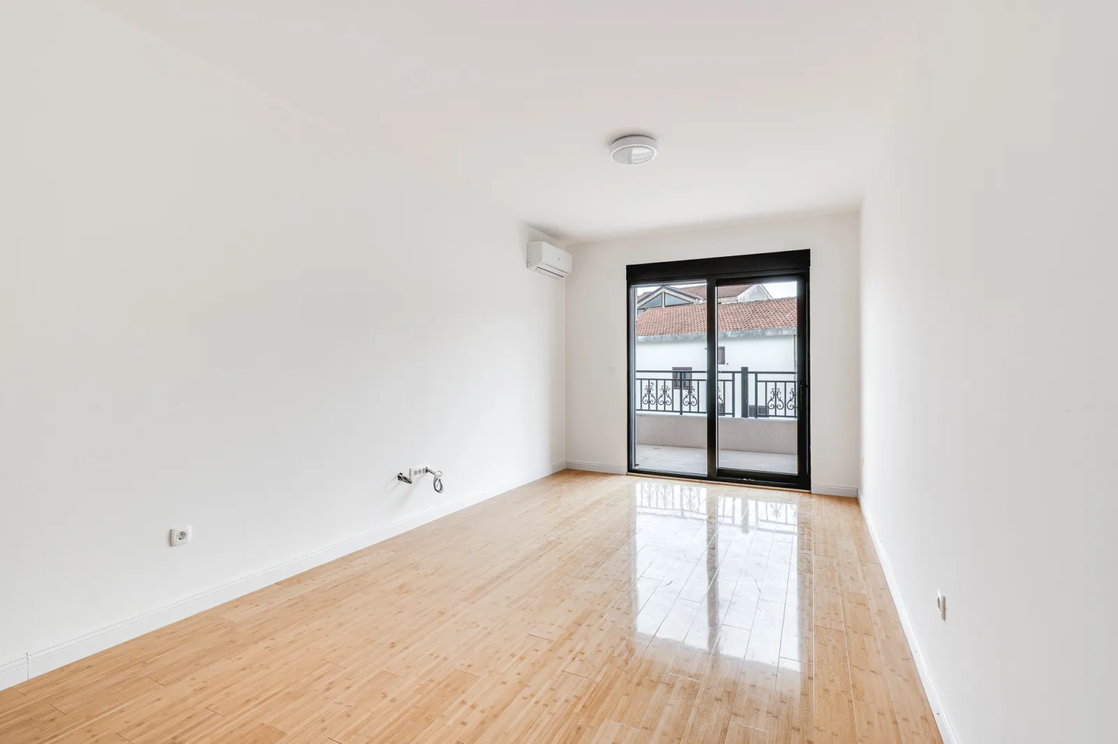 Na prodaju, Apartment In New Building, 46 m², Budva