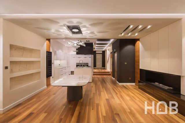 Na prodaju, Stan, 313 m², Budva