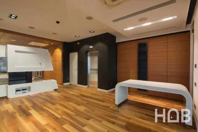 Na prodaju, Stan, 313 m², Budva