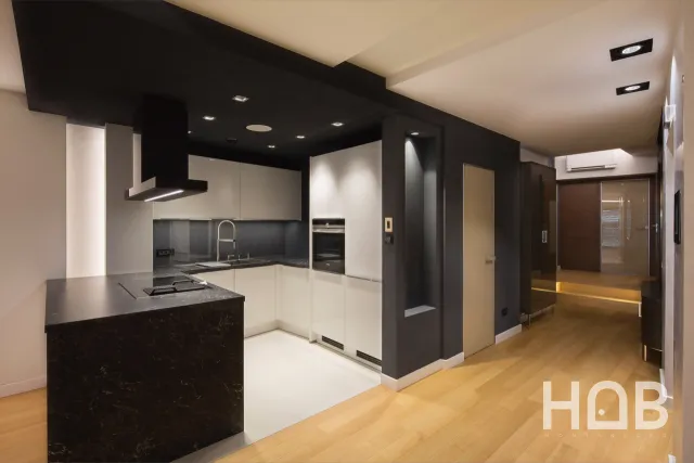 Na prodaju, Stan, 108 m², Budva