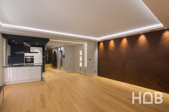 Na prodaju, Stan, 108 m², Budva
