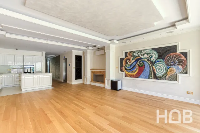 Na prodaju, Stan, 115 m², Budva