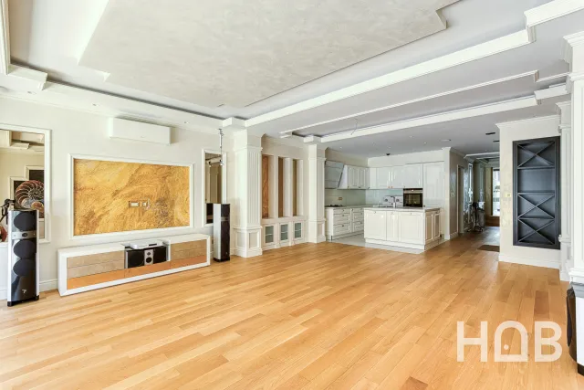 Na prodaju, Stan, 115 m², Budva