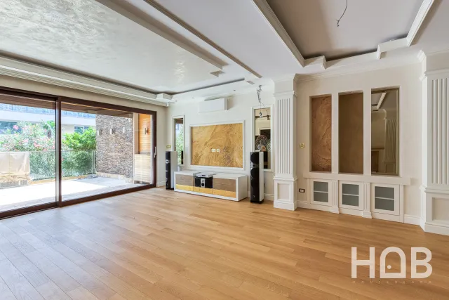 Na prodaju, Stan, 115 m², Budva