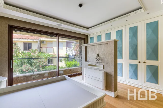 Na prodaju, Stan, 115 m², Budva