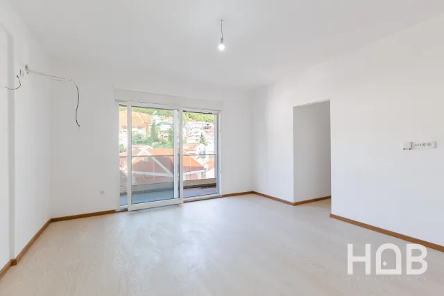 Na prodaju, Stan, 79 m², Budva