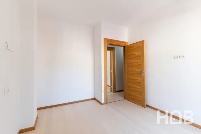 Na prodaju, Stan, 79 m², Budva