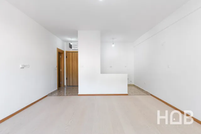 Na prodaju, Stan, 79 m², Budva