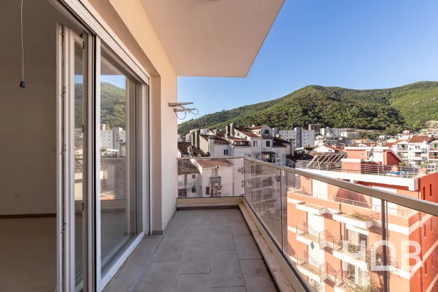 Na prodaju, Stan, 79 m², Budva