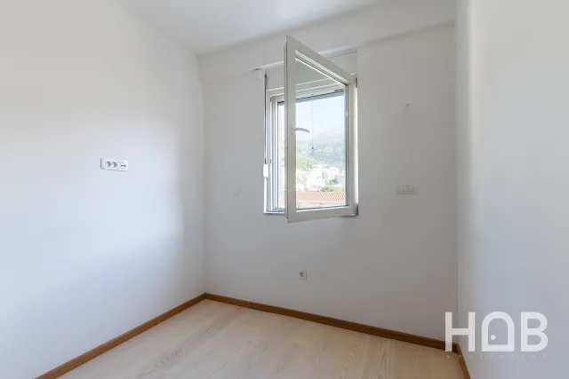 Na prodaju, Stan, 79 m², Budva