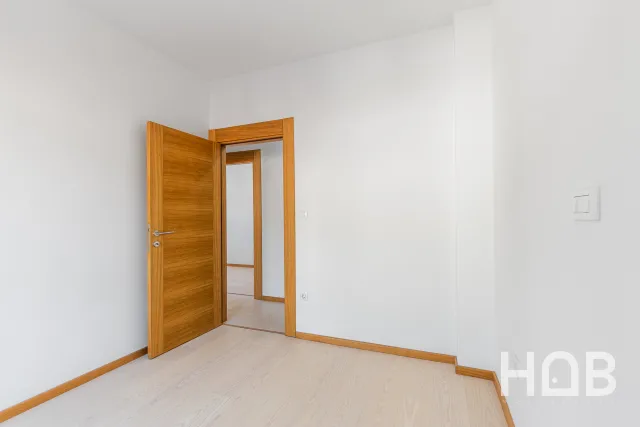 Na prodaju, Stan, 79 m², Budva