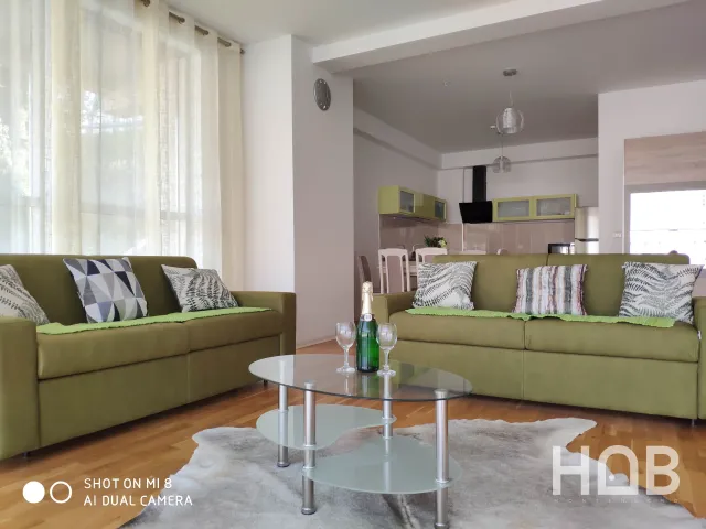 Na prodaju, Stan, 86 m², Budva