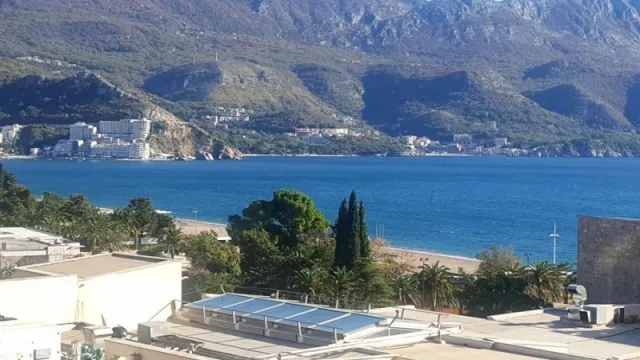 Na prodaju, Stan, 86 m², Budva