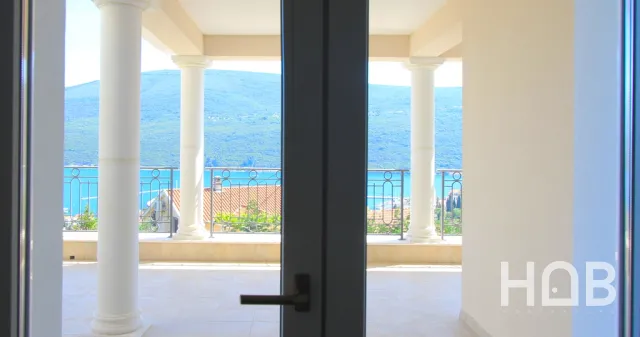 En venta, Apartamento, 71 m², Herceg Novi