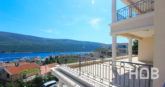 En venta, Apartamento, 71 m², Herceg Novi