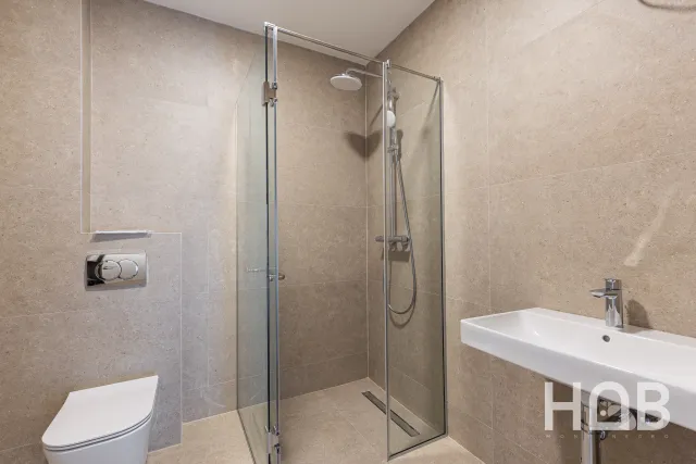 Na prodaju, Apartment In New Building, 85 m², Budva