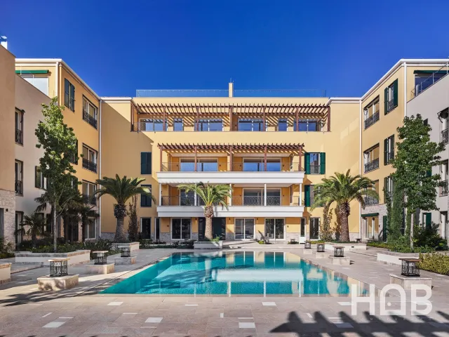 En venta, Apartamento, 82 m², Herceg Novi