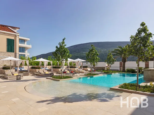 En venta, Apartamento, 82 m², Herceg Novi