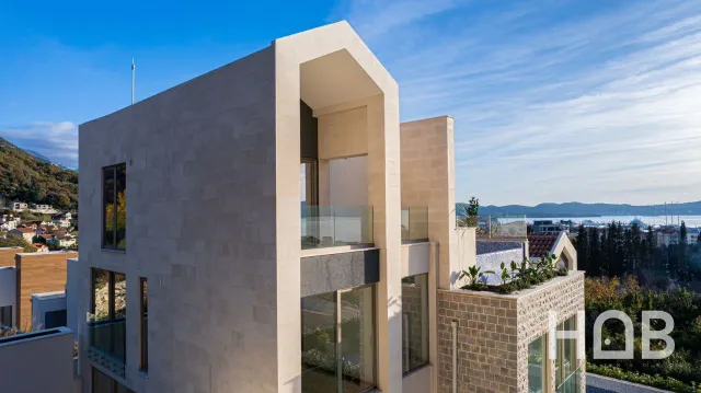 En venta, Apartment In New Building, 241 m², Tivat
