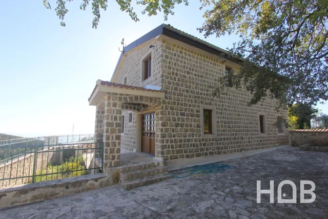 Na prodej, Vila, 466 m², Budva