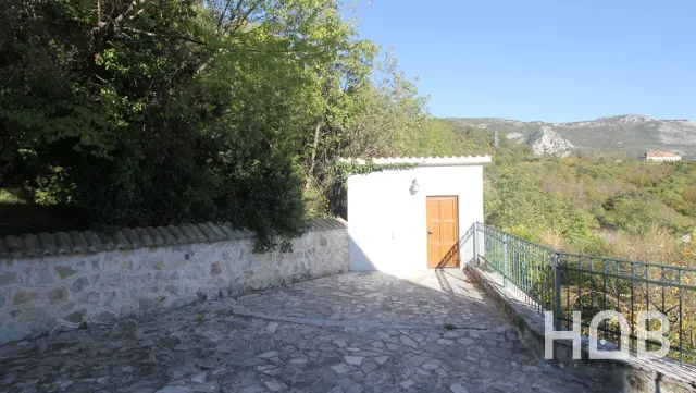 Na prodej, Vila, 466 m², Budva