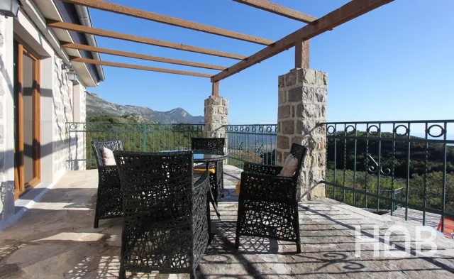 Na prodej, Vila, 466 m², Budva
