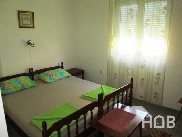 Na prodaju, Kuća, 200 m², Budva