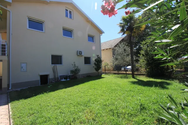 Na prodaju, Kuća, 234 m², Ulcin
