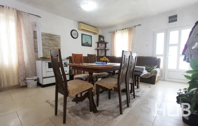 En venta, Casa, 64 m², Herceg Novi