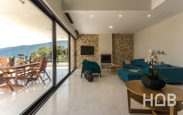 Na prodaju, Vila, 420 m², Herceg Novi