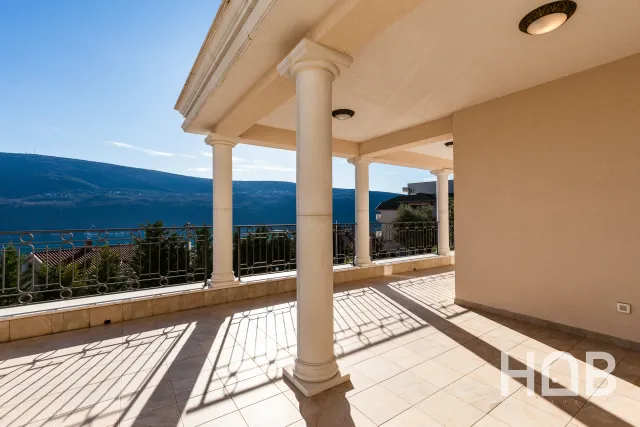 Na prodaju, Vila, 134 m², Herceg Novi