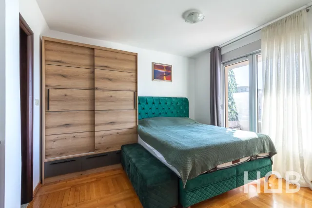 Na prodaju, Stan, 71 m², Budva