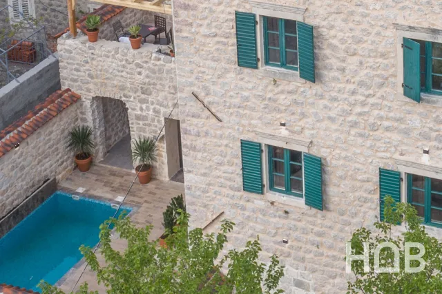 出售, 酒店, 300 m², Kotor