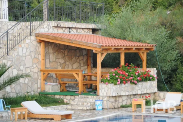 Na prodaju, Vila, 1000 m², Budva