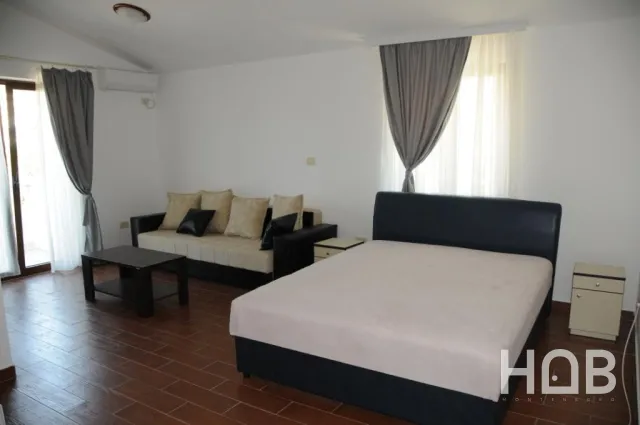 Na prodaju, Vila, 1000 m², Budva