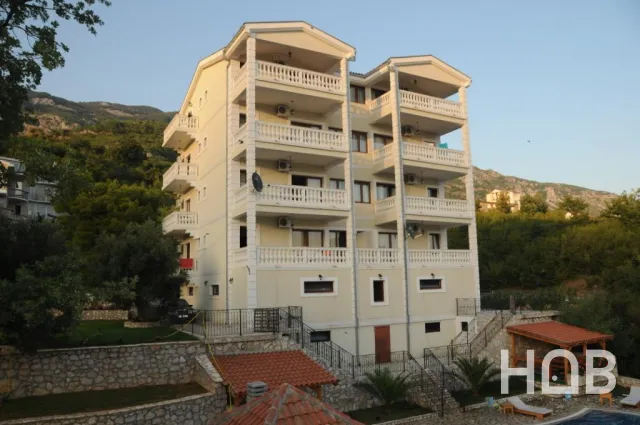 Na prodaju, Vila, 1000 m², Budva
