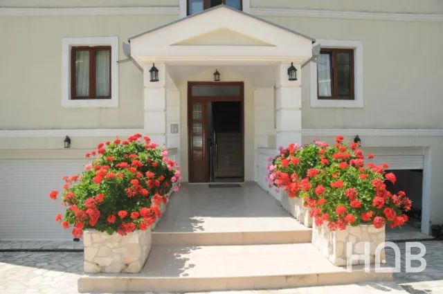 Na prodaju, Vila, 1000 m², Budva