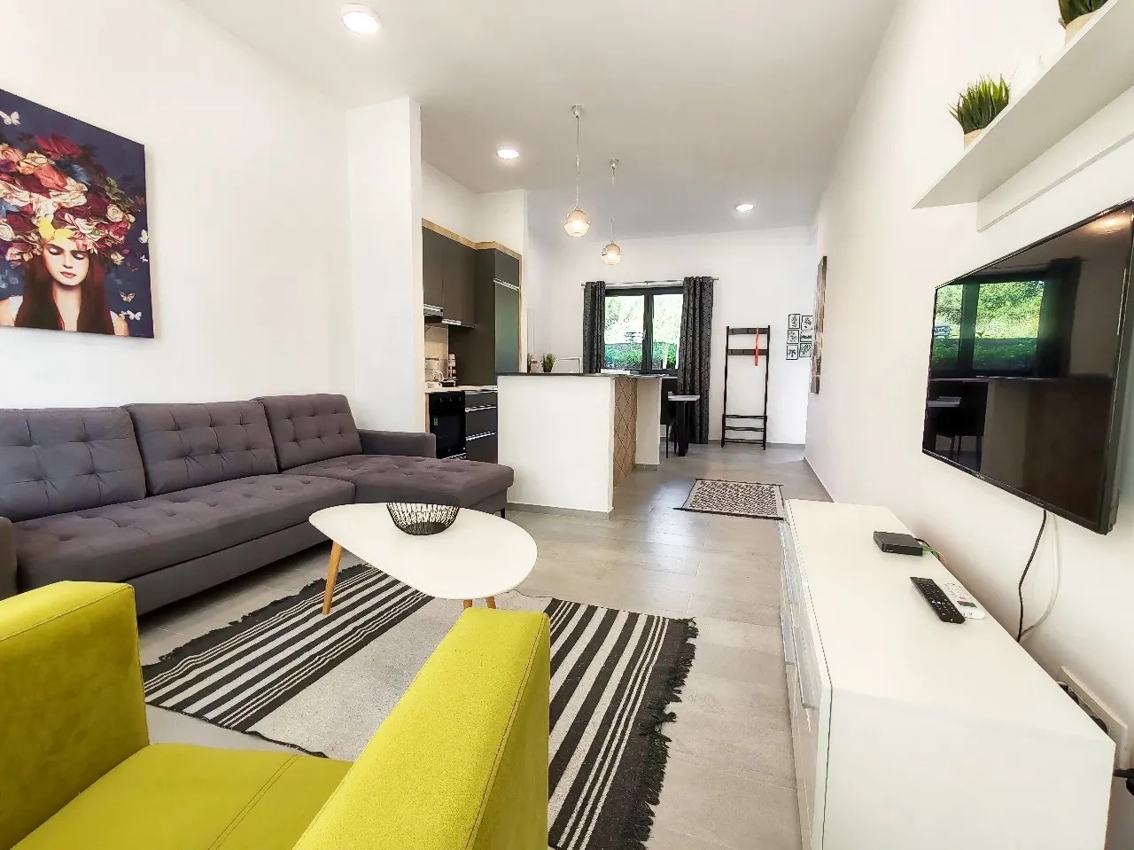 Na prodaju, Stan, 56.89 m², Budva