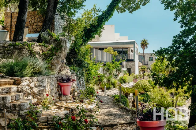 Na prodaju, Vila, 1455 m², Budva