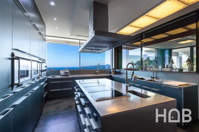 Na prodaju, Vila, 1455 m², Budva