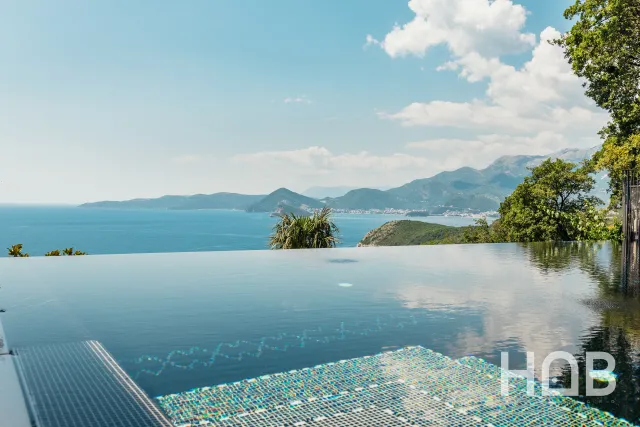 Na prodaju, Vila, 1455 m², Budva