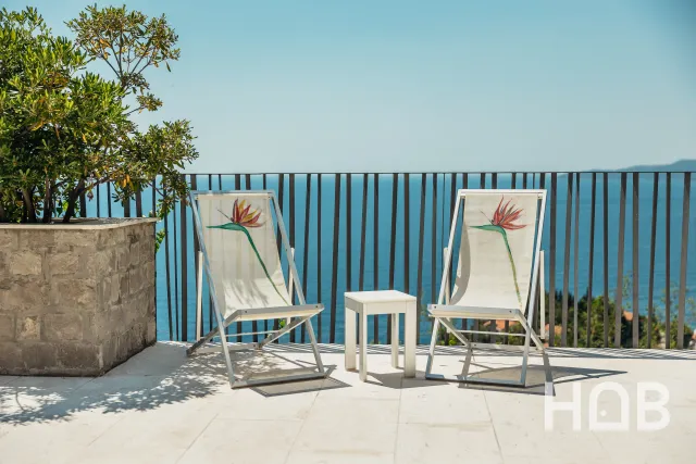 Na prodaju, Vila, 1455 m², Budva