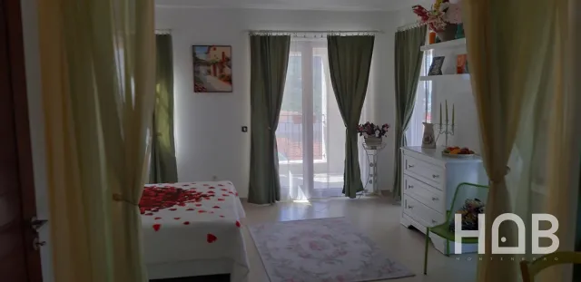 Na prodaju, Vila, 500 m², Budva